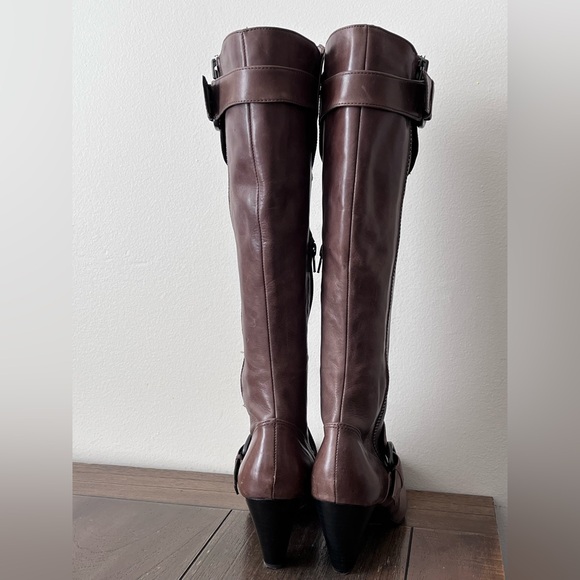 Born Crown Brown Leather Heeled Boots Womens size 10 - Picture 9 of 10